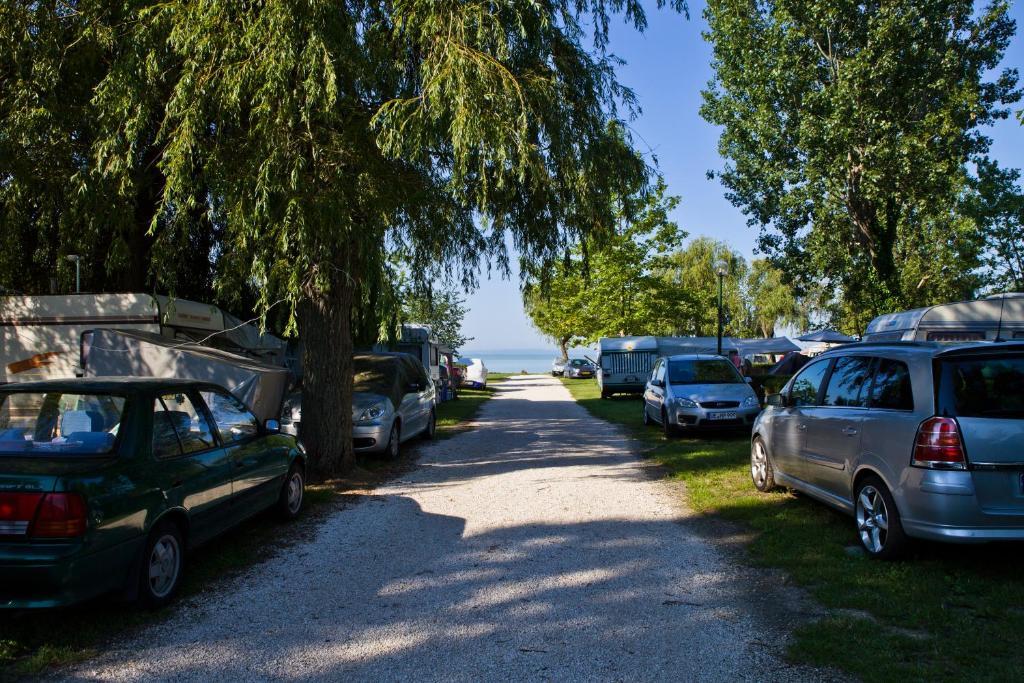 Balaton Eldorado Camping Hotel Badacsonytördemic Esterno foto