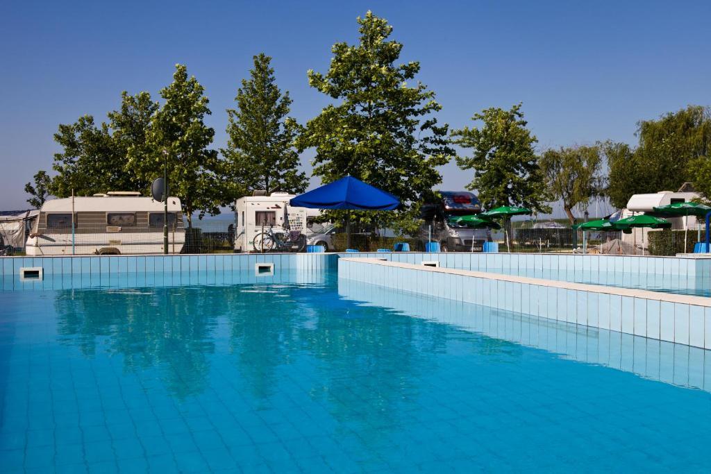 Balaton Eldorado Camping Hotel Badacsonytördemic Esterno foto
